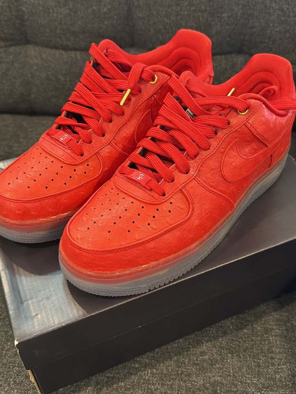 Nike Air Force 1 CMFT Lux Low University Red Size 9